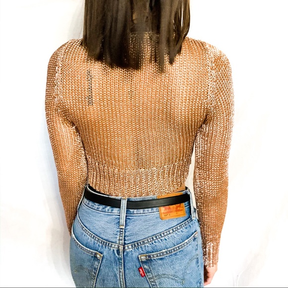Tops - NWOT Rose Gold Metallic Woven Long sleeve Top